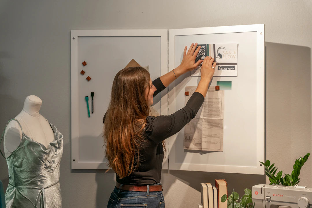 Bright and Playful Magnets for Organised Learning Spaces