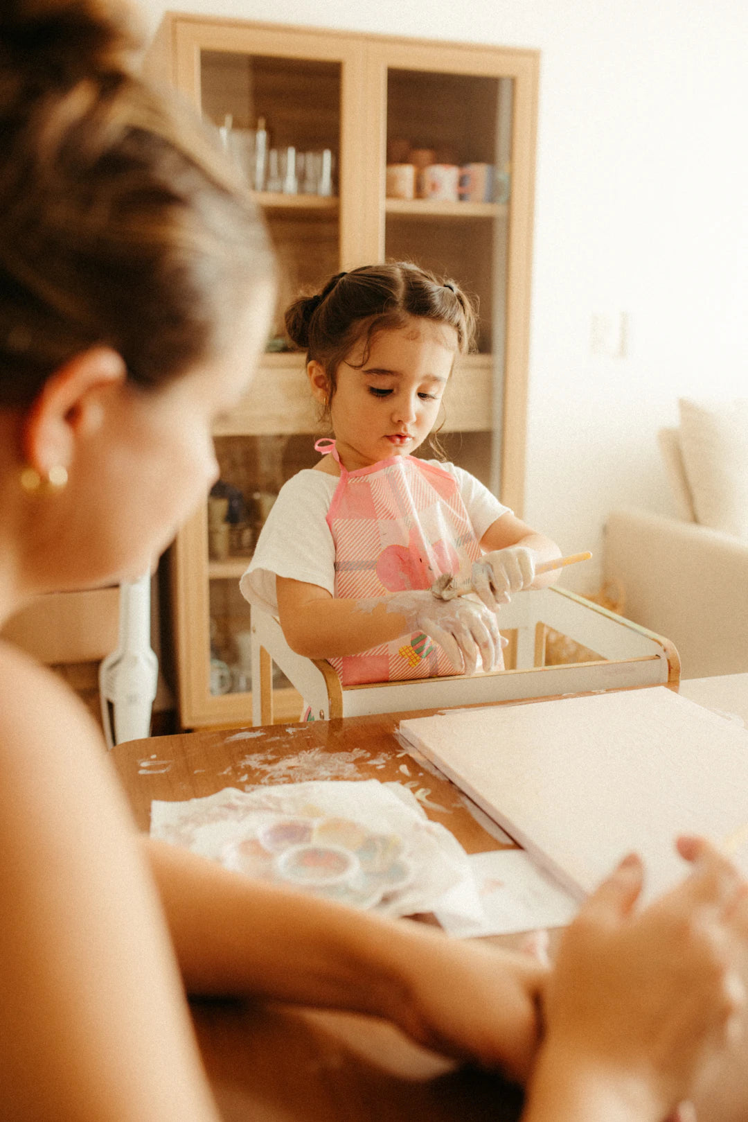Incorporating Art and Creativity into Educative Play