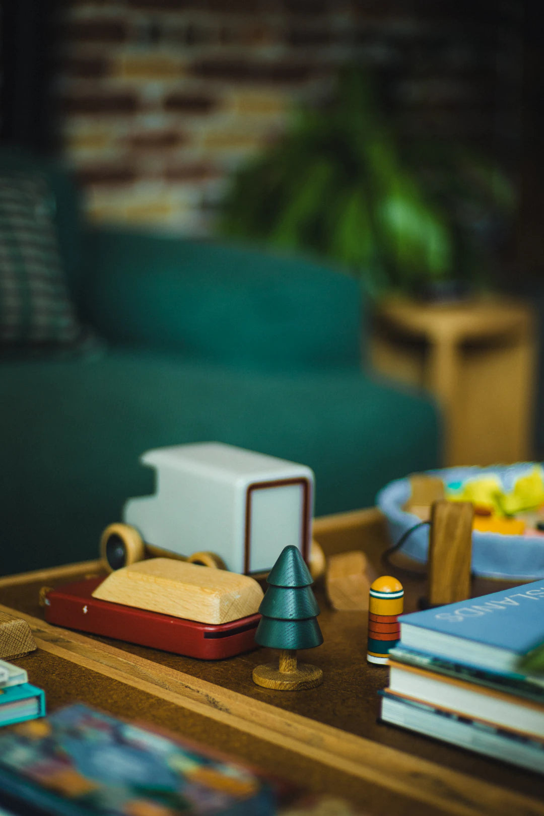 Balancing Technology and Traditional Play in Educative Toys